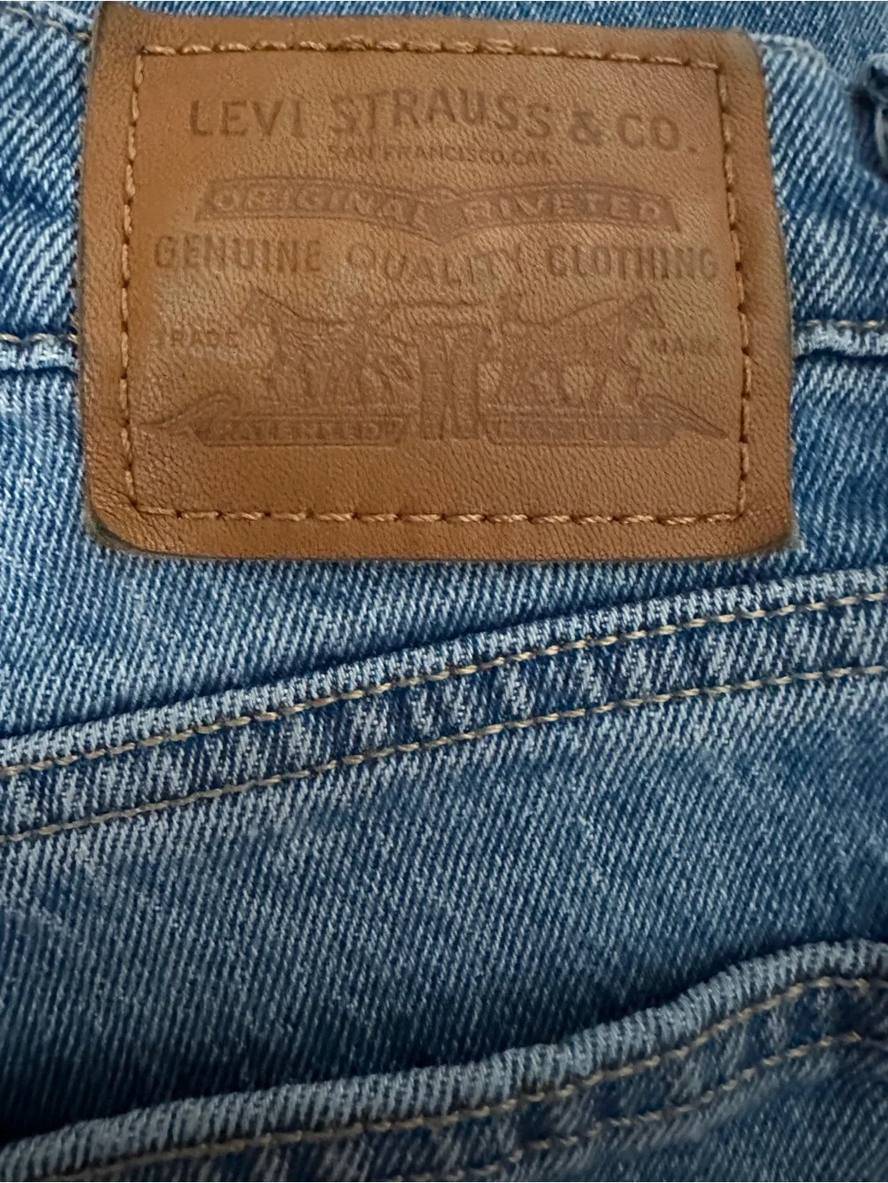 Levi’s Wedgie Straight Jeans Size 25 | High Rise | Vintage-Inspired Denim - Picture 4 of 4